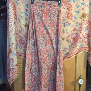 Patterned maxi skirt